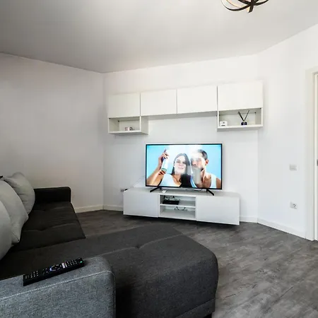 Modern Studio&apartment - Tineretului Park Apartament *