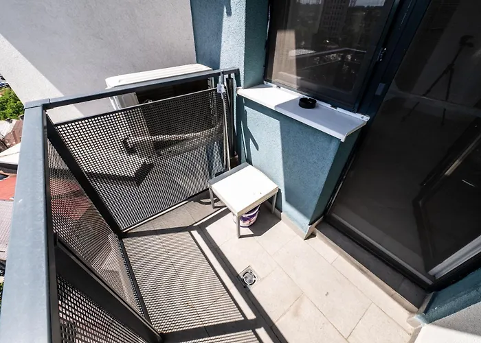 Modern & - Tineretului Park Bukarest