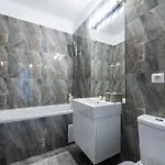 公寓 Modern & - Tineretului Park 布加勒斯特